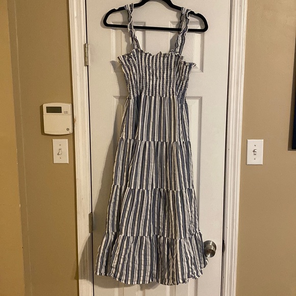 Dresses & Skirts - Boutique Smocked Striped Blue and White Midi Dress Large